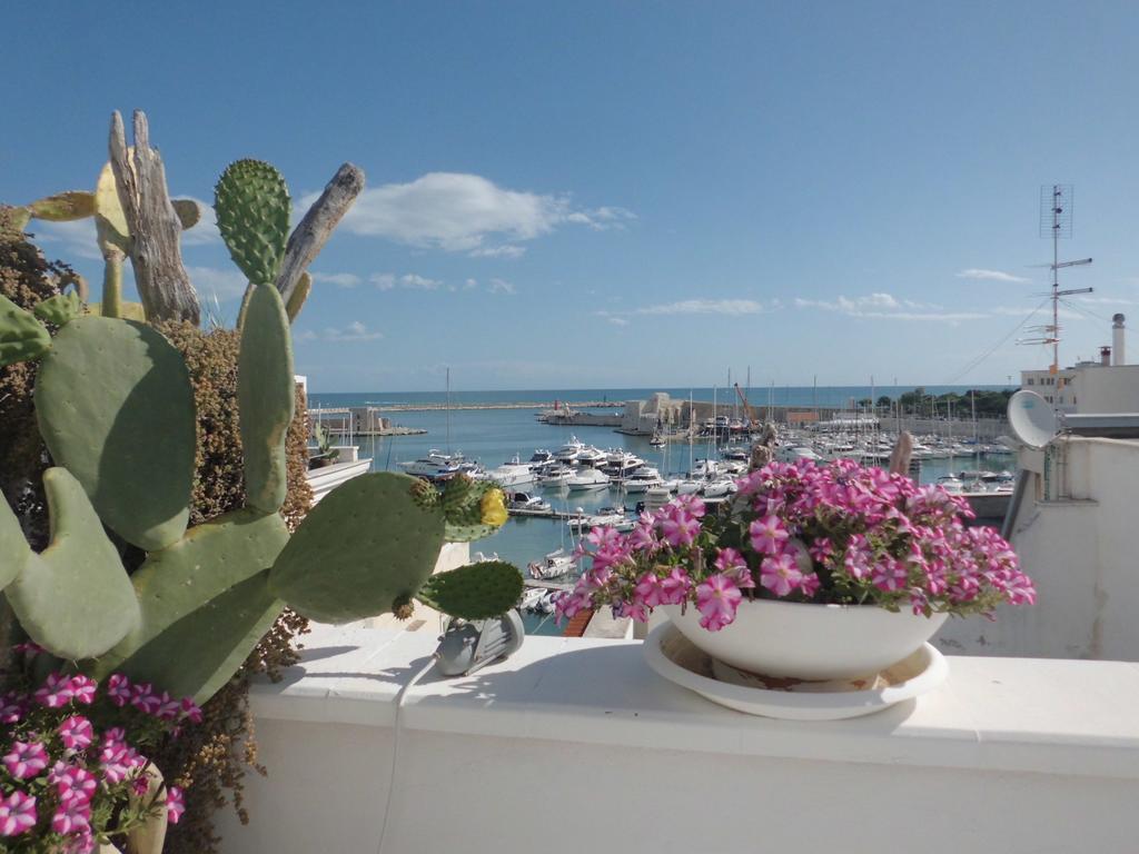 Portadamare Bed & Breakfast Trani Bagian luar foto