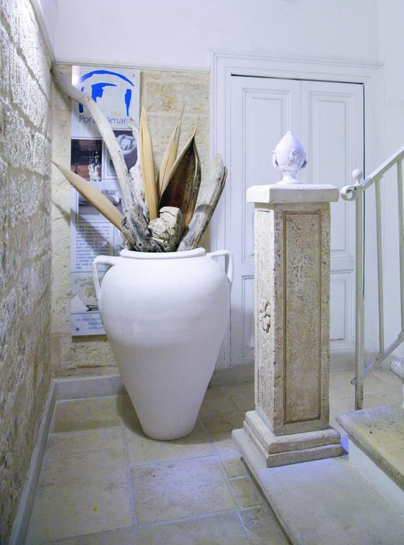 Portadamare Bed & Breakfast Trani Bagian luar foto