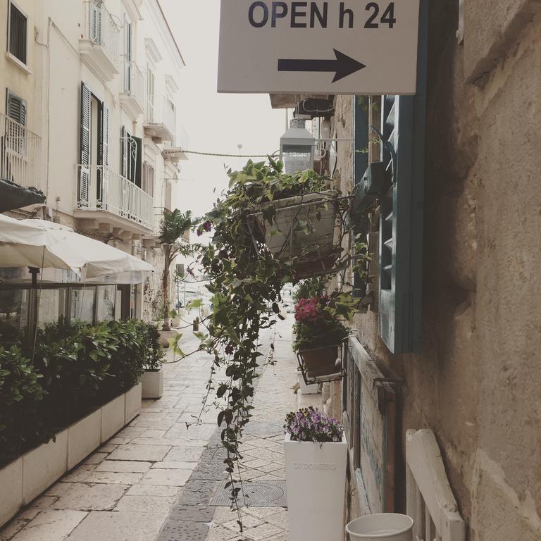 Portadamare Bed & Breakfast Trani Bagian luar foto