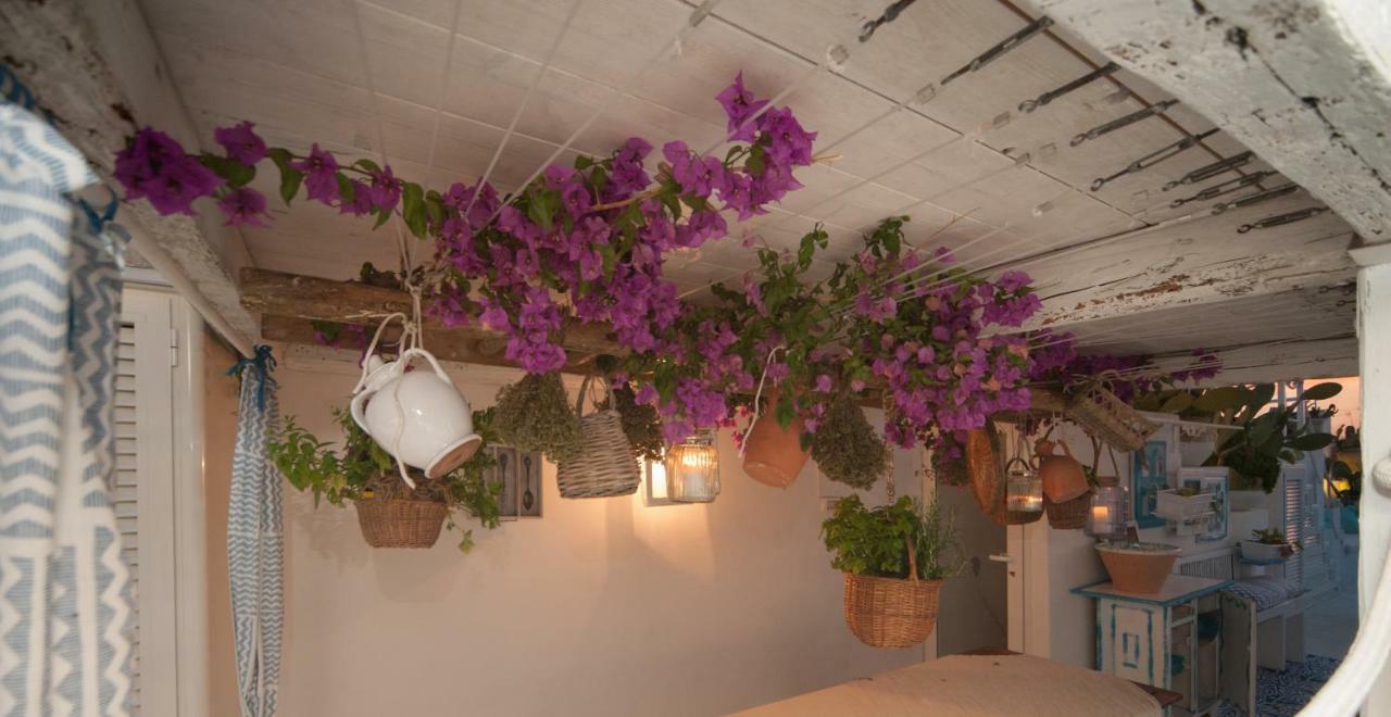 Portadamare Bed & Breakfast Trani Bagian luar foto